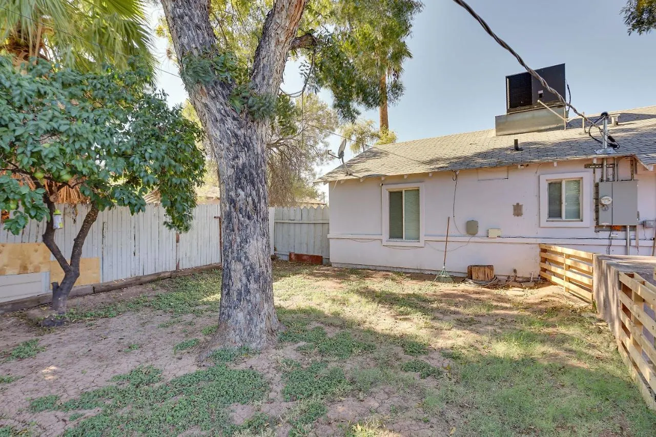 Modern Tiny Home About 5 Mi To Downtown Phoenix! 0*, Phoenix