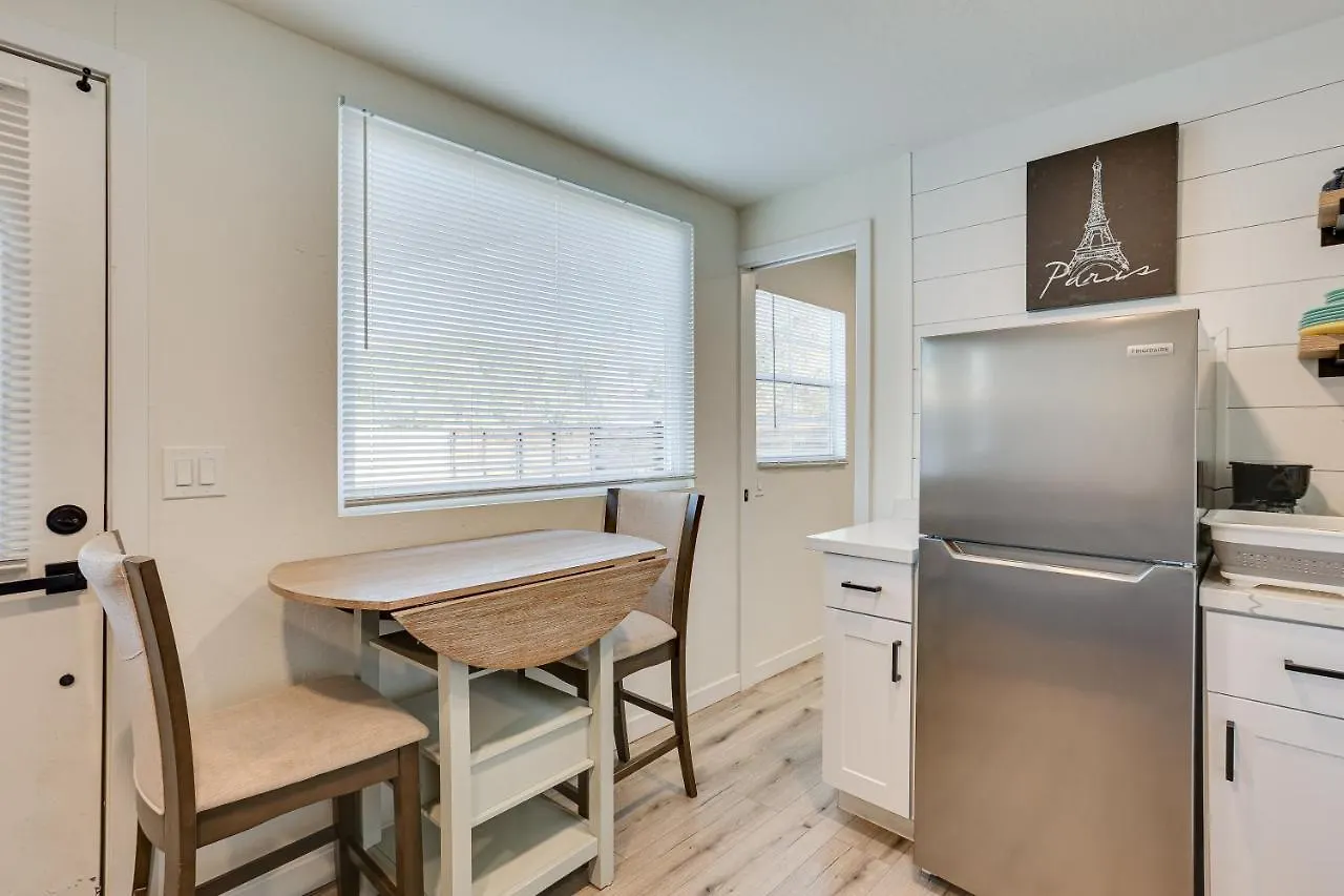 Modern Tiny Home About 5 Mi To Downtown Phoenix!